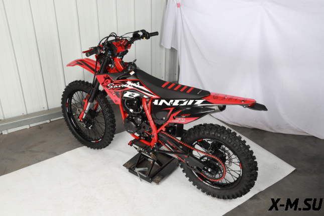 Кроссовый мотоцикл Sanchez Bandit CB300F